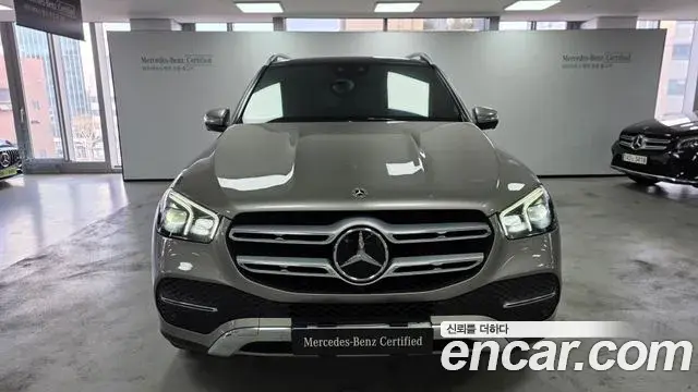 Mercedes-Benz GLE-Class 2022 — Photo 6/17