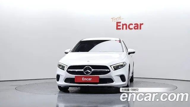 Mercedes-Benz A-Class 2020 — ფოტო 14/20