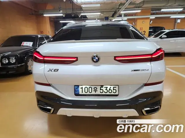 BMW X6 2022 — Şəkil 9/20