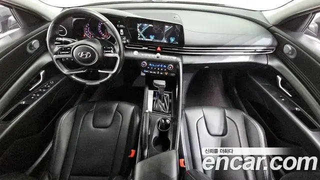 Hyundai The New Avante Hybrid 2022 — Photo 9/20