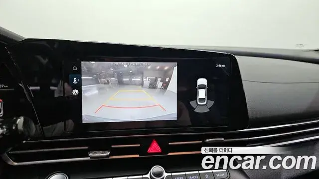 Hyundai The New Avante Hybrid 2022 — Photo 11/20