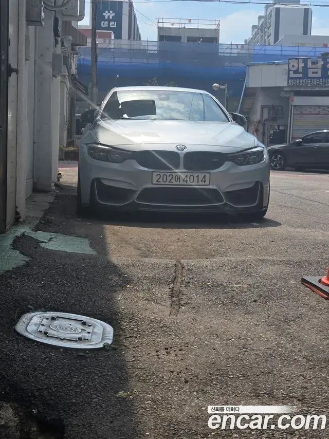 BMW M4 2018 — Şəkil 17/20