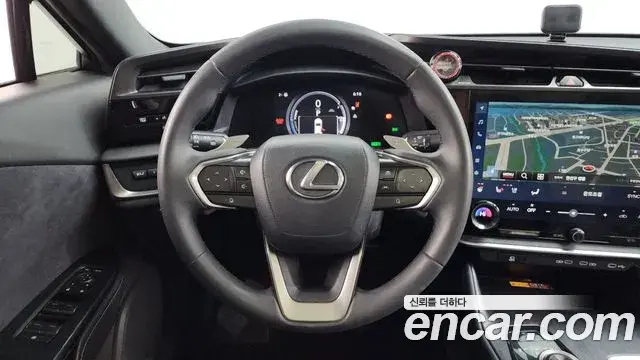Lexus RZ450e 2023 — ფოტო 4/20
