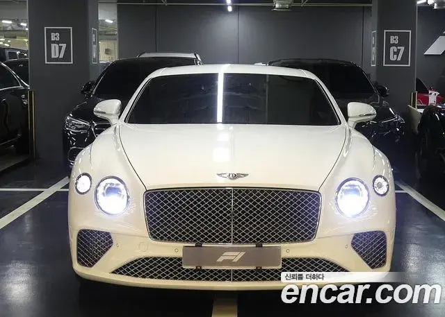 Bentley Continental GT 2020 — Photo 10/15