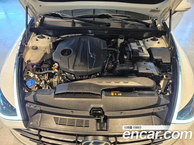 Hyundai Sonata Hybrid 2019 — ფოტო 18/20