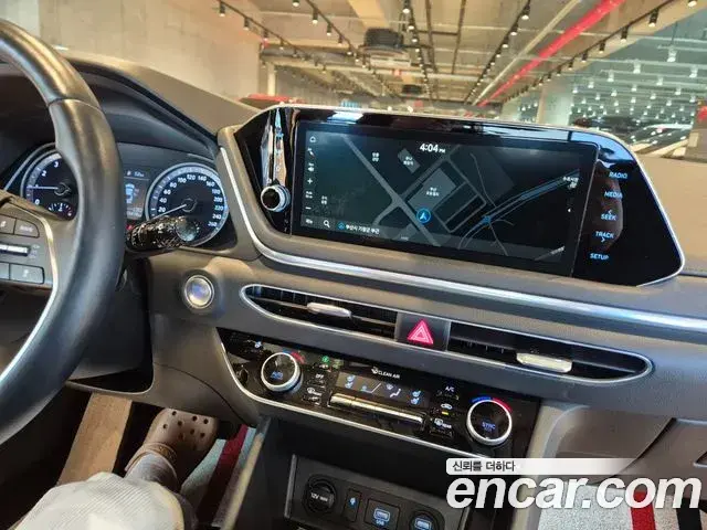 Hyundai Sonata Hybrid 2019 — ფოტო 14/20