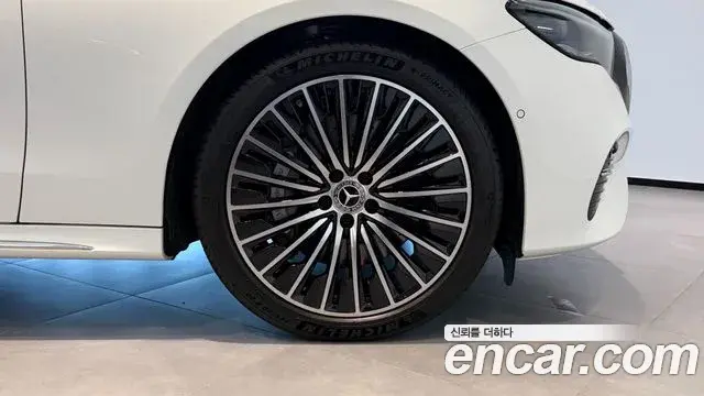 Mercedes-Benz E-Class 2025 — Şəkil 20/20