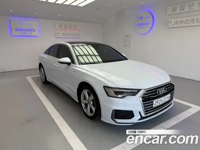 Audi A6 2020 — Photo 2/19