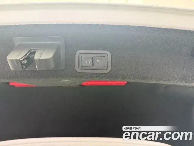 Audi A6 2020 — Photo 1/19