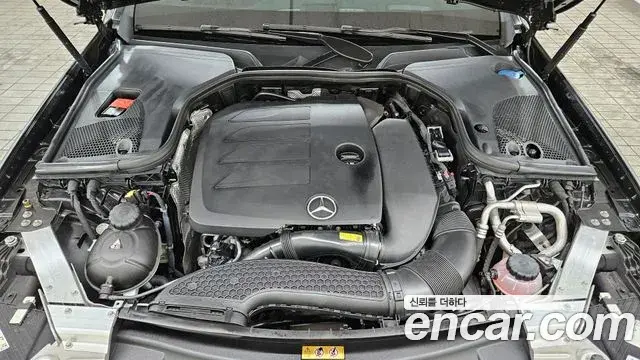 Mercedes-Benz E-Class 2023 — Şəkil 14/20