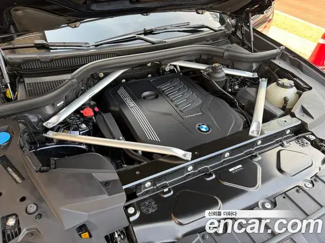 BMW X6 2021 — ფოტო 19/20