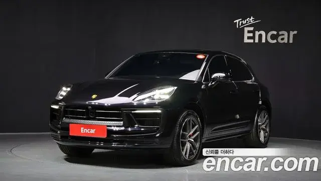 Porsche Macan 2023 — Photo 12/20