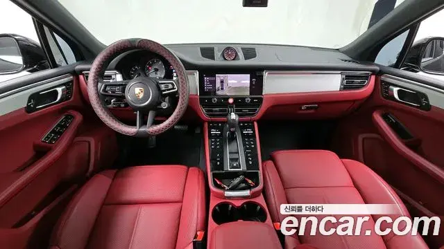 Porsche Macan 2023 — Photo 14/20