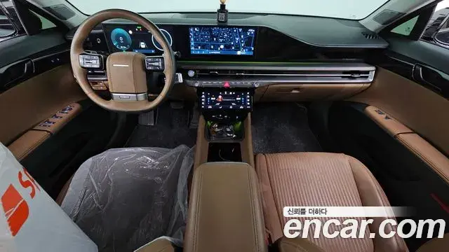 Hyundai Grandeur Hybrid 2023 — Photo 9/20