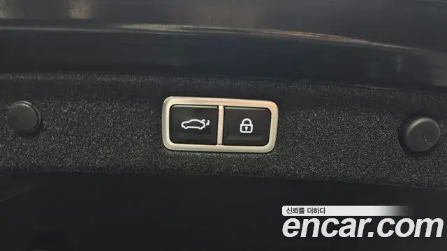 Hyundai Grandeur Hybrid 2023 — Photo 4/20