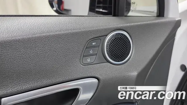 Hyundai Sonata Hybrid 2023 — Photo 10/20