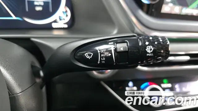 Hyundai Sonata Hybrid 2023 — Photo 13/20