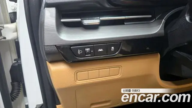 Kia Carnival 2022 — Фото 13/20