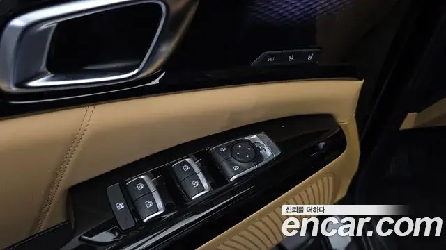 Kia Carnival 2022 — ფოტო 11/20