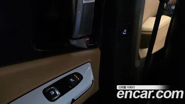 Kia Carnival 2022 — ფოტო 1/20