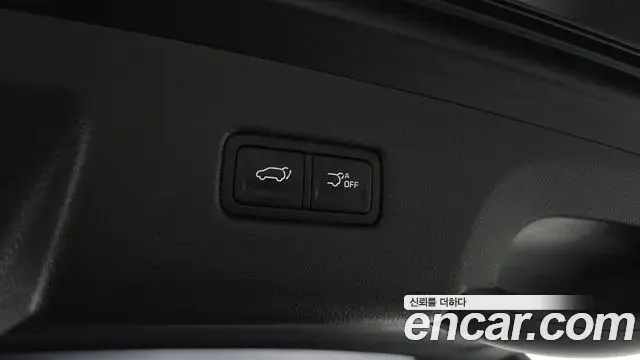 Kia Carnival 2022 — ფოტო 12/20