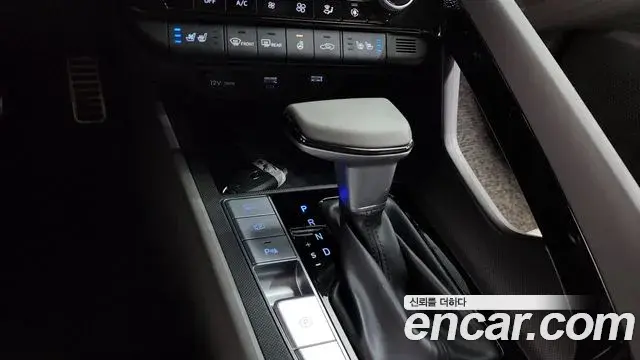 Hyundai The New Avante Hybrid 2023 — Şəkil 8/20