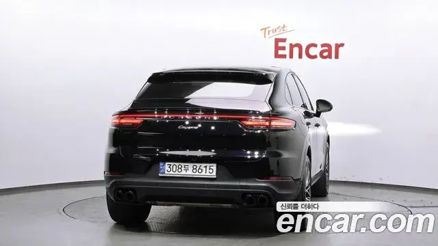 Porsche Cayenne 2021 — ფოტო 19/20