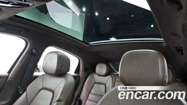 Porsche Cayenne 2021 — ფოტო 18/20
