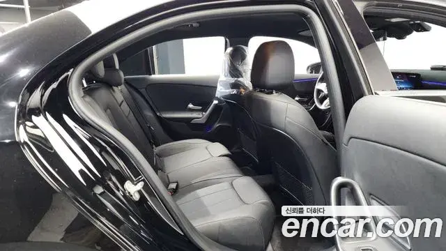 Mercedes-Benz A-Class 2024 — Photo 14/20