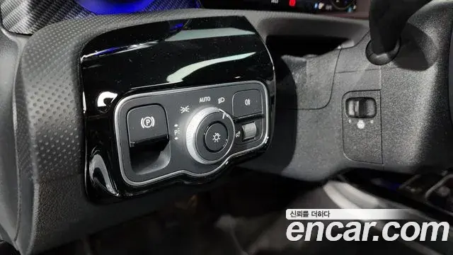 Mercedes-Benz A-Class 2024 — Photo 2/20