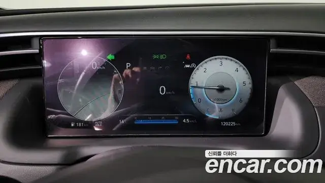 Hyundai The New Tucson 2021 — Фото 8/20