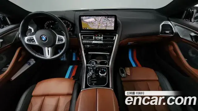 BMW 8 Series 2022 — Photo 14/20