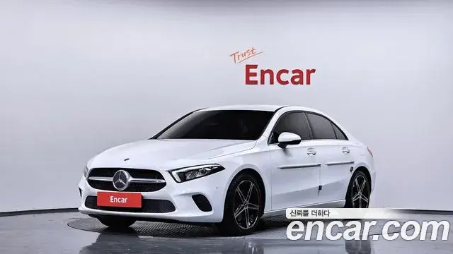 Mercedes-Benz A-Class 2020 — Şəkil 8/20