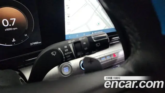 Hyundai Kona Hybrid 2024 — ფოტო 17/20