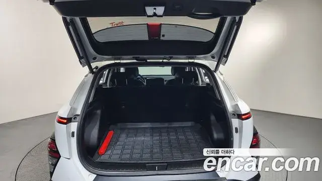 Hyundai Kona Hybrid 2024 — ფოტო 14/20