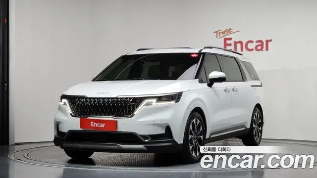 Kia Carnival 2023 — Photo 1/20