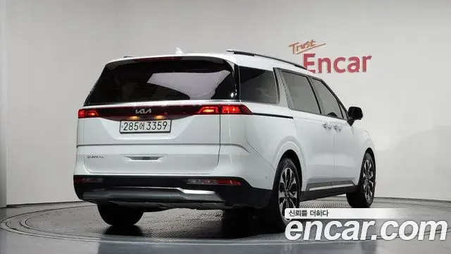 Kia Carnival 2023 — Photo 2/20
