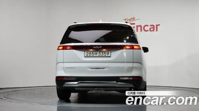 Kia Carnival 2023 — Photo 4/20