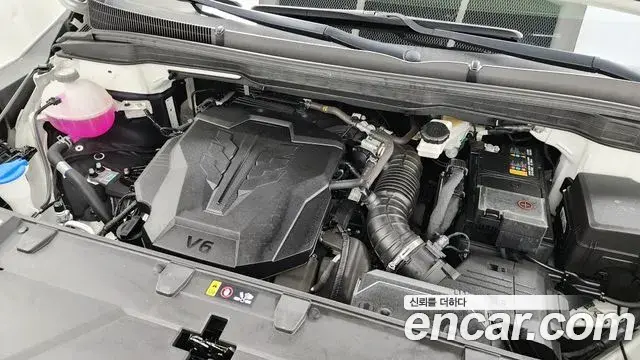Kia Carnival 2023 — Photo 6/20