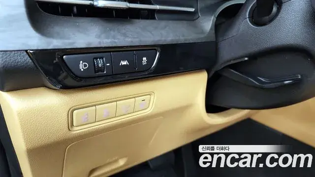 Kia Carnival 2023 — Photo 16/20