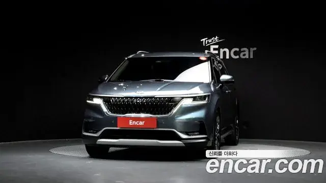 Kia Carnival 2021 — Фото 2/20