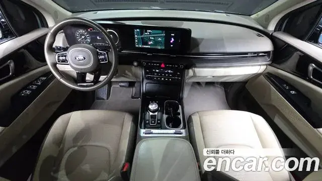 Kia Carnival 2021 — Фото 6/20