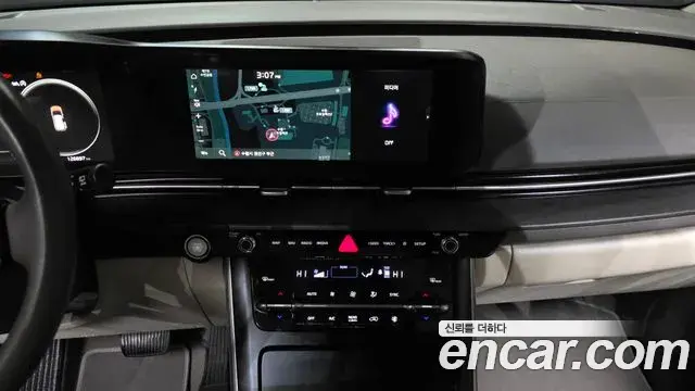 Kia Carnival 2021 — Фото 13/20