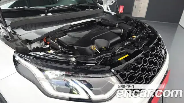 Land Rover Discovery Sport 2025 — Photo 18/20