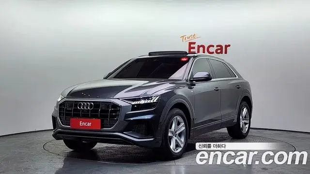 Audi Q8 2020 — ფოტო 18/20