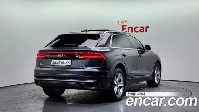 Audi Q8 2020 — ფოტო 9/20