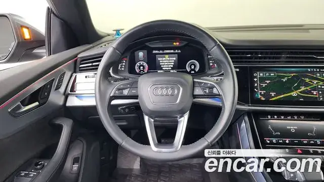 Audi Q8 2020 — ფოტო 1/20
