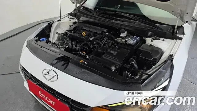 Hyundai The New Avante Hybrid 2022 — Photo 3/20