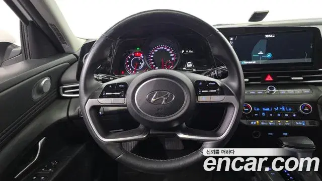 Hyundai The New Avante Hybrid 2022 — Photo 5/20