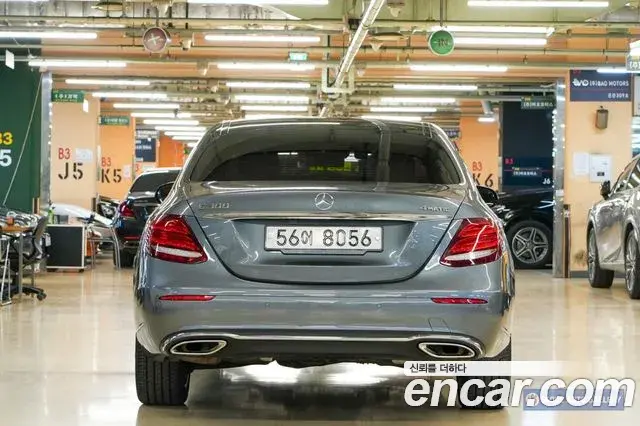 Mercedes-Benz E-Class 2019 — Photo 16/20